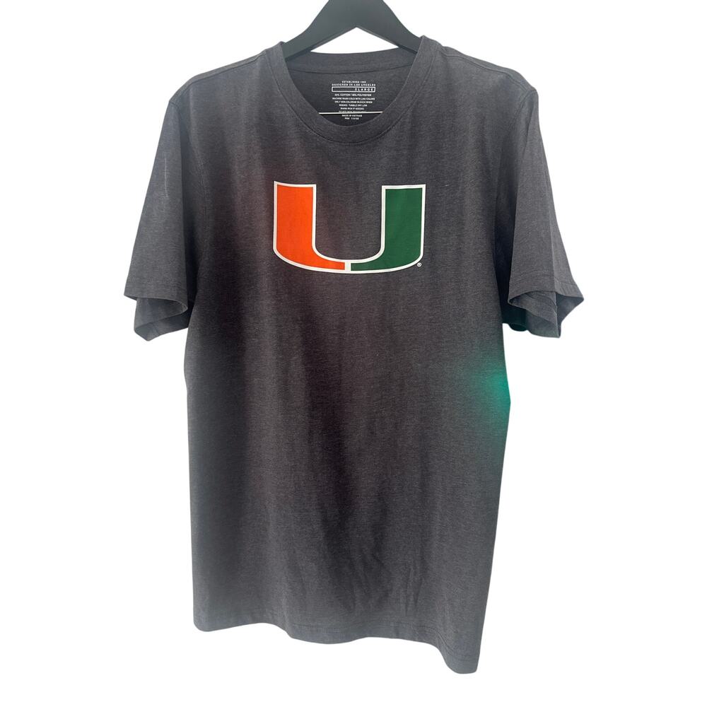 University of Miami hurricanes  t-shirt Sz XL Miami Hurricanes Canes UM